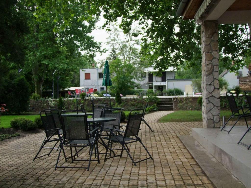 Hotel Platan Замарді Екстер'єр фото