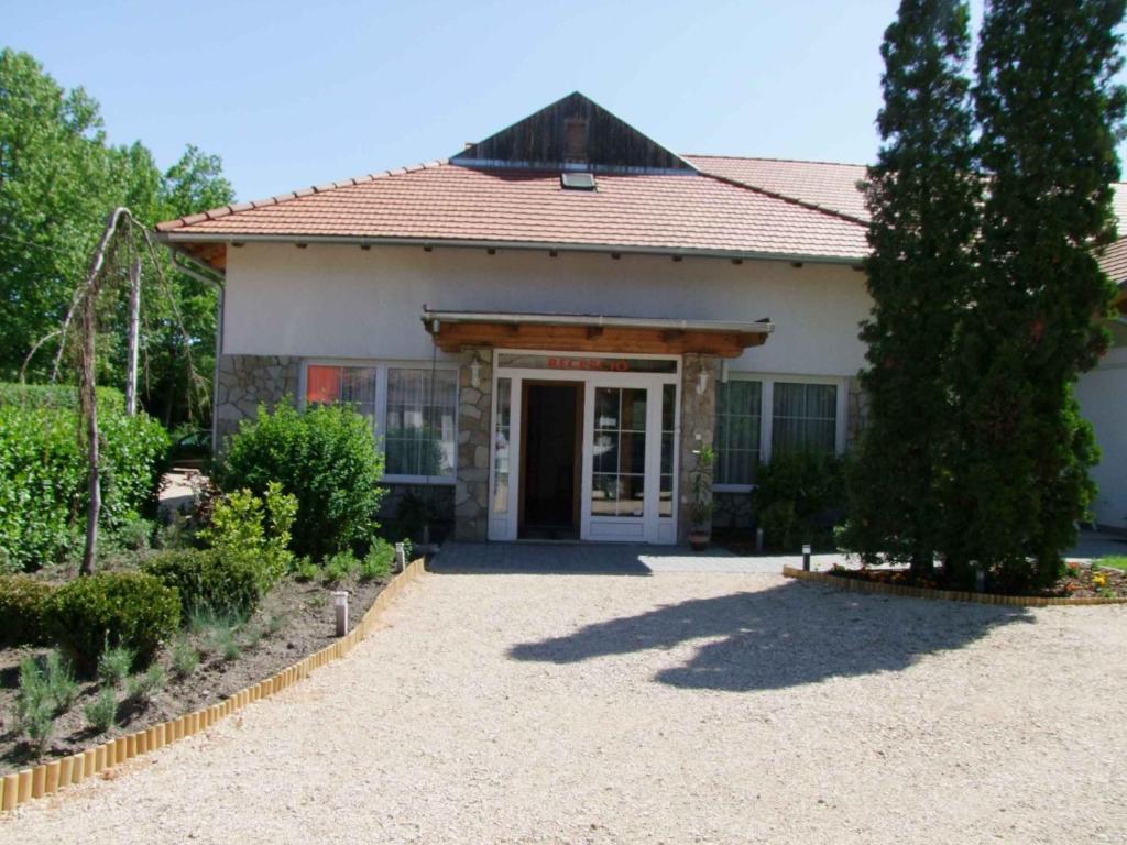 Hotel Platan Замарді Екстер'єр фото
